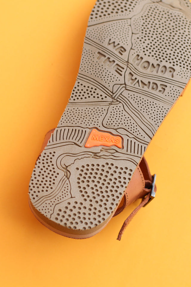 LA GLORIA CAMEL