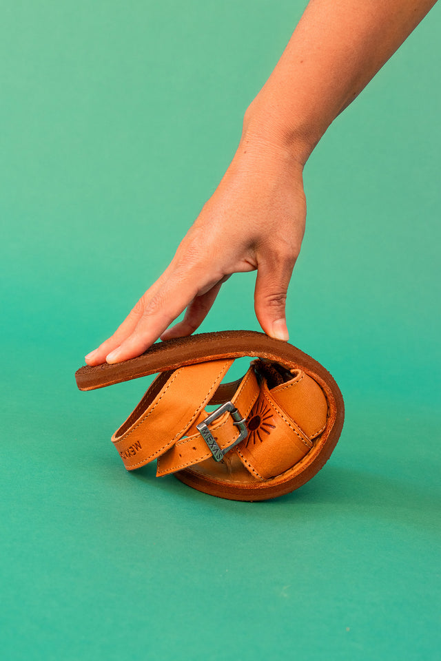 CÉCILE BAREFOOT CAMEL (Cero drop)